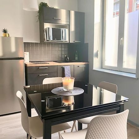 Van Gold - Appartement - Centre Ville Calais Dış mekan fotoğraf